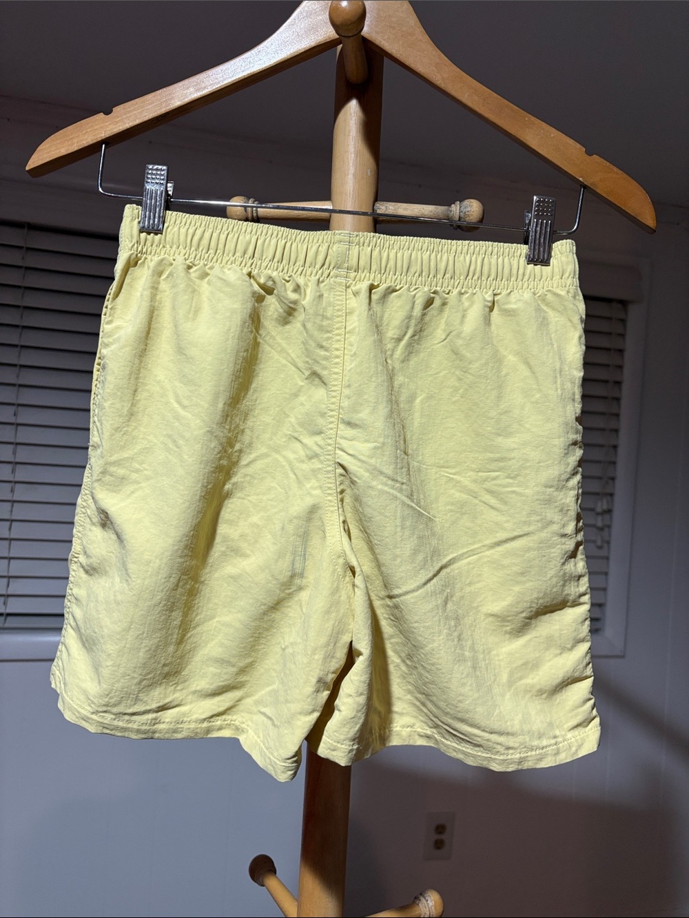 Patagonia Kids Baggies Shorts 5" Lined Milled Yellow Size XL 14 - Picture 2 of 12
